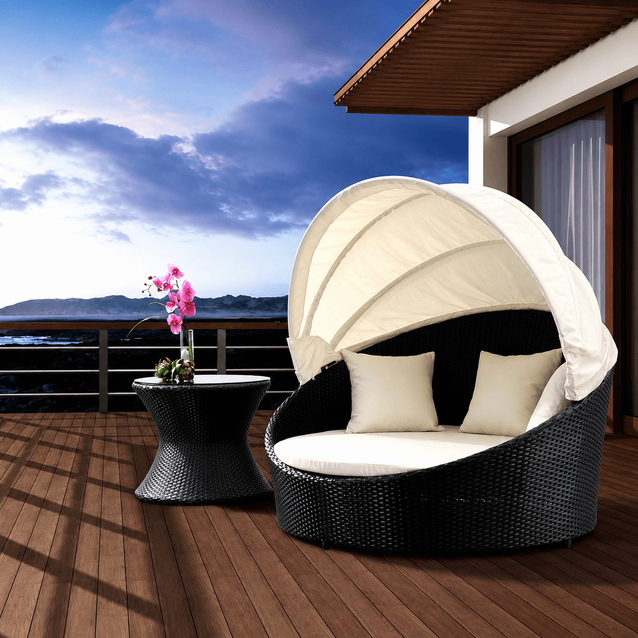 Outdoor Daybeds