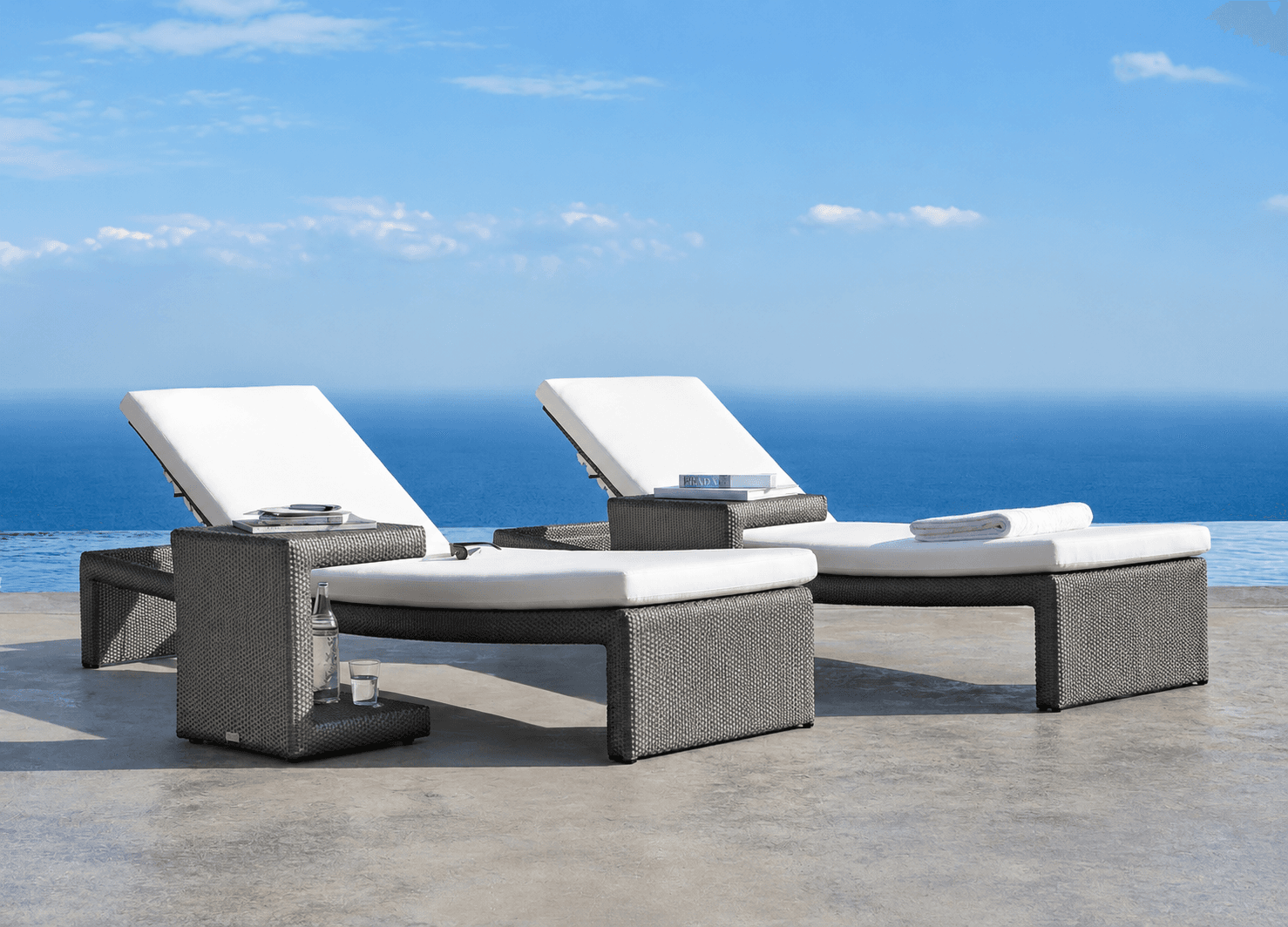 Poolside Lounger